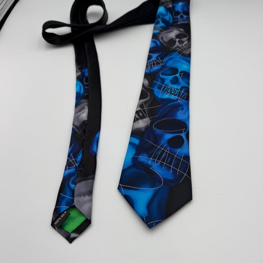 J. Garcia Plague Entity Collection 62 Silk Tie Blue Grey Skulls Black Mens